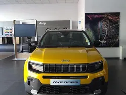 Giallo Nuova 2024 Jeep Avenger EV Summit SUV | 32.750 €