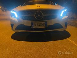 Bianco Usata 2015 Mercedes CLA180 Tre volumi | 15.000 €