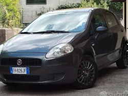 Usata 2011 Fiat Grande Punto S Due volumi | 5800 € (Cara)