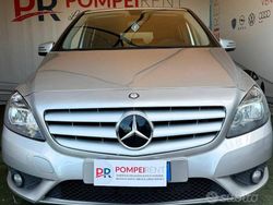 Grigio Usata 2014 Mercedes B180 Executive Monovolume | 8999 €