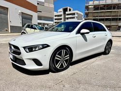Bianco Usata 2020 Mercedes A180 Business Tre volumi | 21.900 € (Buon prezzo)
