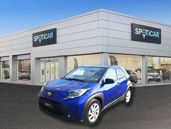 Blu/ tetto nero metallizzato Usata 2022 Toyota Aygo Trend Due volumi | 14.900 € (Buon prezzo)