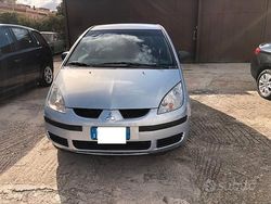 Blu Usata 2006 Mitsubishi Colt Inform Tre volumi | 3300 € (Cara)