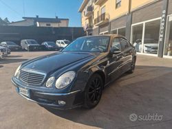 Blu Usata 2002 Mercedes E270 Avantgarde Tre volumi | 2200 € (Super prezzo)