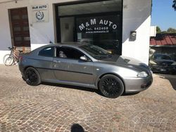 Grigio scuro metallizzato Usata 2005 Alfa Romeo GT Progression Coupé | 6000 € (Molto cara)