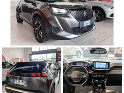 Grigio platino metallizzato Usata 2020 Peugeot 2008 Allure SUV | 15.990 € (Cara)