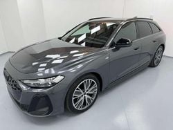 Grigio daytona Nuova 2025 Audi A5 Comfort Station wagon | 55.800 € (Buon prezzo)