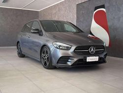 Grigio Usata 2019 Mercedes B180 AMG line Monovolume | 18.450 € (Buon prezzo)