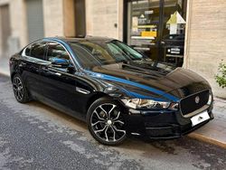 Nero Usata 2019 Jaguar XE R-Dynamic Tre volumi | 19.300 € (Ottimo prezzo)