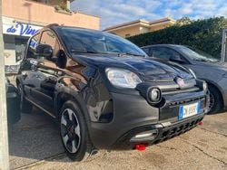 Nero Usata 2023 Fiat Panda Cross Cross Due volumi | 11.500 € (Buon prezzo)