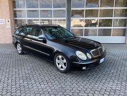 Nero Usata 2003 Mercedes E320 Avantgarde Station wagon | 4000 €