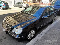 Usata 2002 Mercedes C270 Tre volumi | 1600 €