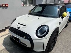Bianco Usata 2023 Mini Cooper SE Essential Due volumi | 23.500 € (Ottimo prezzo)
