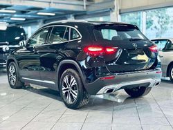 191 nero cosmo Usata 2024 Mercedes GLA180 Advanced SUV | 41.900 € (Molto cara)