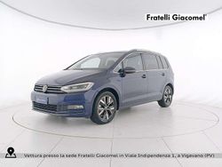 Atlantic blue metallizzato Usata 2024 VW Touran Executive Monovolume | 37.400 € (Molto cara)