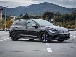 Nero Usata 2021 VW Golf VIII R | 39.500 € (Cara)