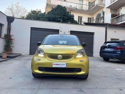 Oro Usata 2016 Smart ForTwo Coupé Prime Due volumi | 12.399 € (Buon prezzo)