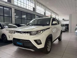 Bianco Usata 2020 Mahindra KUV100 Due volumi | 9100 € (Buon prezzo)