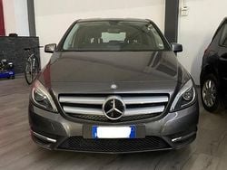 Grigio Usata 2014 Mercedes B180 Premium Monovolume | 8990 € (Buon prezzo)