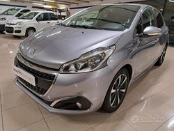 Avorio juvarra met. Usata 2019 Peugeot 208 Active Due volumi | 9900 € (Ottimo prezzo)