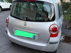 Usata 2006 Renault Modus Monovolume | 1800 €