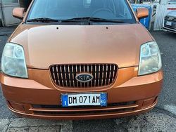 Usata 2008 Kia Picanto Due volumi | 2500 €