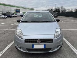 Usata 2009 Fiat Grande Punto Active Due volumi | 3700 € (Buon prezzo)