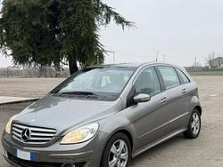 Grigio Usata 2005 Mercedes B200 Monovolume | 4000 € (Cara)