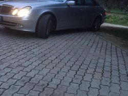 Usata 2005 Mercedes E280 Tre volumi | 15.000 €