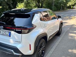 Bianco Usata 2022 Toyota Yaris Hybrid Station wagon | 23.850 € (Buon prezzo)