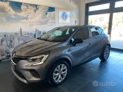 Grigio Usata 2021 Renault Captur Business SUV | 17.500 € (Buon prezzo)