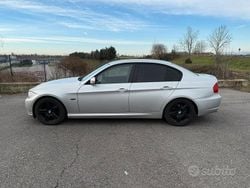 Grigio Usata 2010 BMW 318 Tre volumi | 4500 € (Buon prezzo)