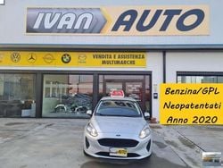 Argento Usata 2020 Ford Fiesta Tre volumi | 8790 € (Ottimo prezzo)