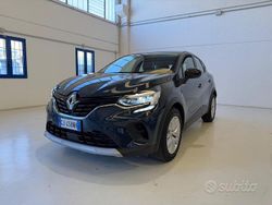 Blu/azzurro Usata 2022 Renault Captur Intens SUV | 17.490 € (Buon prezzo)