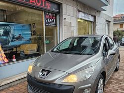 Grigio Usata 2010 Peugeot 308 Tre volumi | 999 € (Super prezzo)