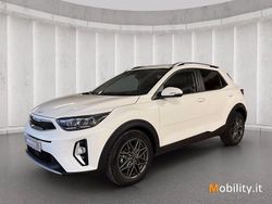 Bianco Usata 2024 Kia Stonic SUV | 17.800 € (Buon prezzo)