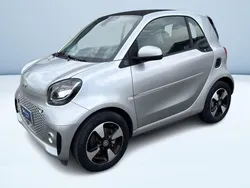 Argento metallizzato Usata 2021 Smart ForTwo Electric Drive Passion Tre volumi | 13.200 € (Buon prezzo)