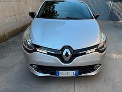 Usata 2016 Renault Clio IV Zen Tre volumi | 8500 € (Buon prezzo)