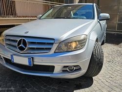 Usata 2009 Mercedes C220 Avantgarde Tre volumi | 6990 € (Buon prezzo)