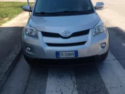 Argento Usata 2009 Toyota Urban Cruiser Luxury SUV | 3500 € (Buon prezzo)