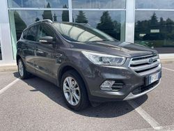 Magnetic grey Usata 2018 Ford Kuga Titanium SUV | 13.500 € (Cara)
