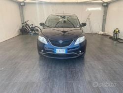 Blu Usata 2016 Lancia Ypsilon Gold Due volumi | 7900 € (Buon prezzo)