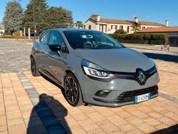 Grigio Usata 2019 Renault Clio IV Intens Tre volumi | 10.400 € (Buon prezzo)