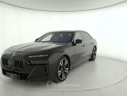 Nero Usata 2024 BMW i7 M Sport Tre volumi | 85.900 €