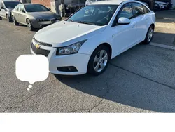 Usata 2012 Chevrolet Cruze Tre volumi | 2700 € (Buon prezzo)