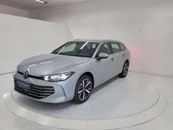 Grigio Nuova 2025 VW Passat Station wagon | 44.900 € (Super prezzo)