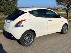 Bianco Usata 2012 Lancia Ypsilon Gold Due volumi | 5400 € (Buon prezzo)