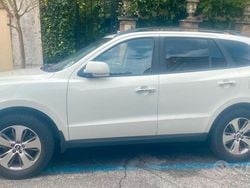 Bianco Usata 2012 Hyundai Santa Fe Comfort SUV | 11.000 € (Cara)