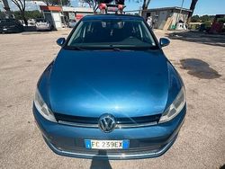 Blu/azzurro Usata 2016 VW Golf VII Highline Tre volumi | 9500 € (Super prezzo)
