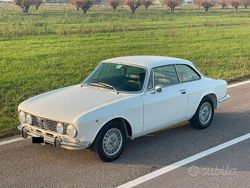 Bianco Usata 1970 Alfa Romeo GT Coupé | 47.500 €